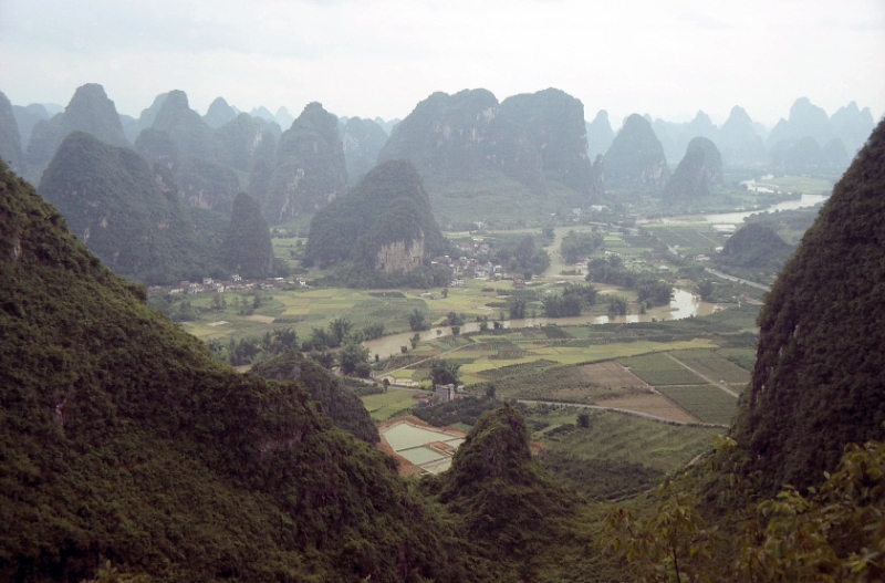 Moon hill, Guilin China 1.jpg - Moon hill